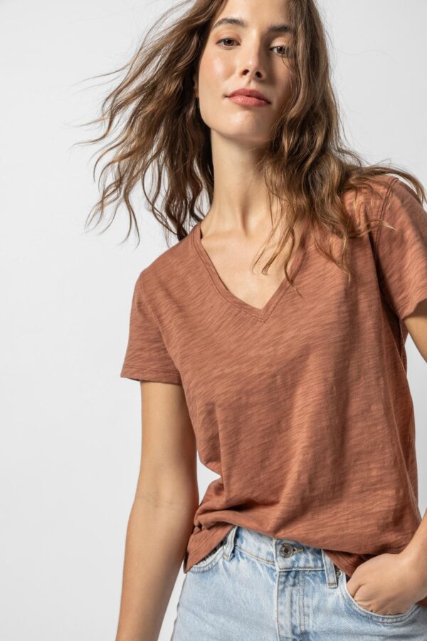 V-Neck Short Sleeve Back Seam Tee - Image 12