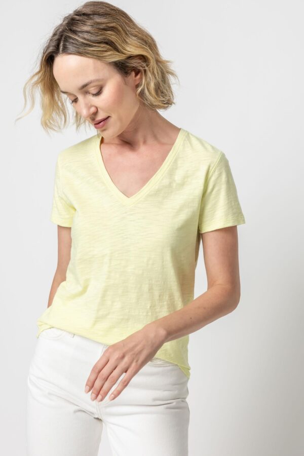 V-Neck Short Sleeve Back Seam Tee - Image 30