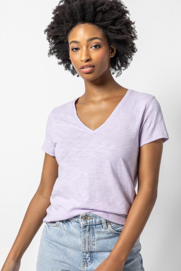 V-Neck Short Sleeve Back Seam Tee - Image 32