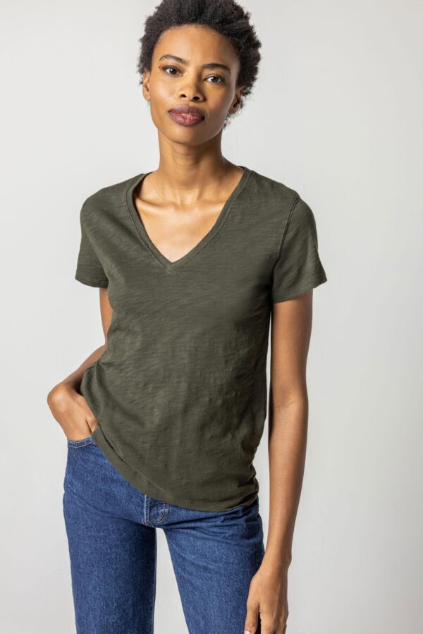 V-Neck Short Sleeve Back Seam Tee - Image 34