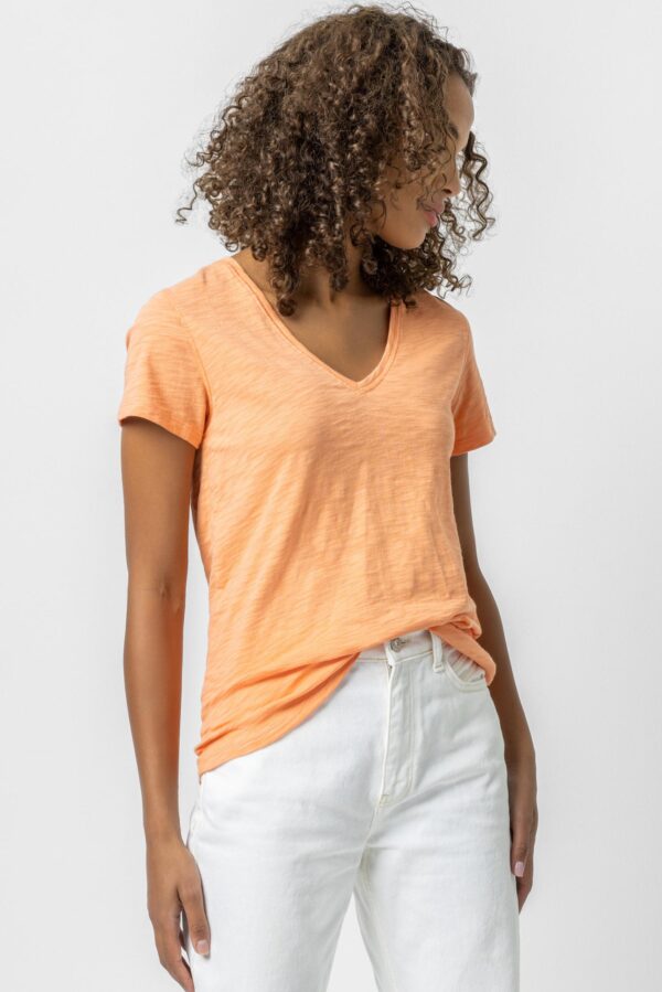 V-Neck Short Sleeve Back Seam Tee - Image 36