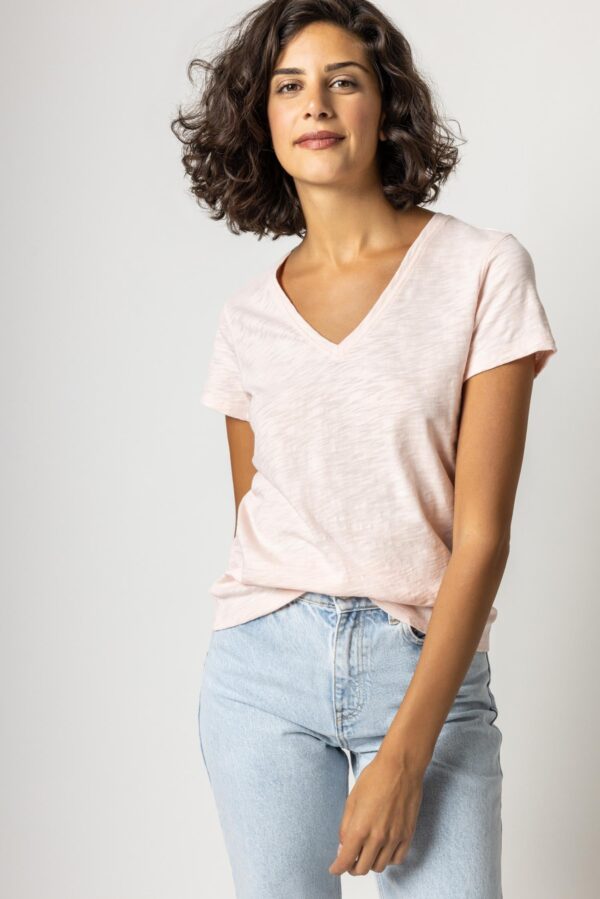 V-Neck Short Sleeve Back Seam Tee - Image 48