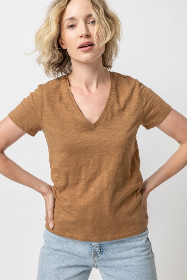 V-Neck Short Sleeve Back Seam Tee - Image 51
