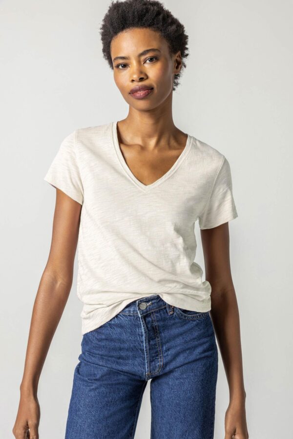 V-Neck Short Sleeve Back Seam Tee - Image 61