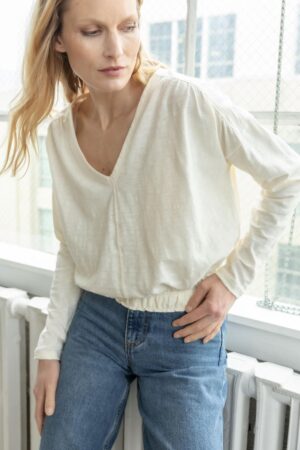 Elastic Hem Easy V-Neck
