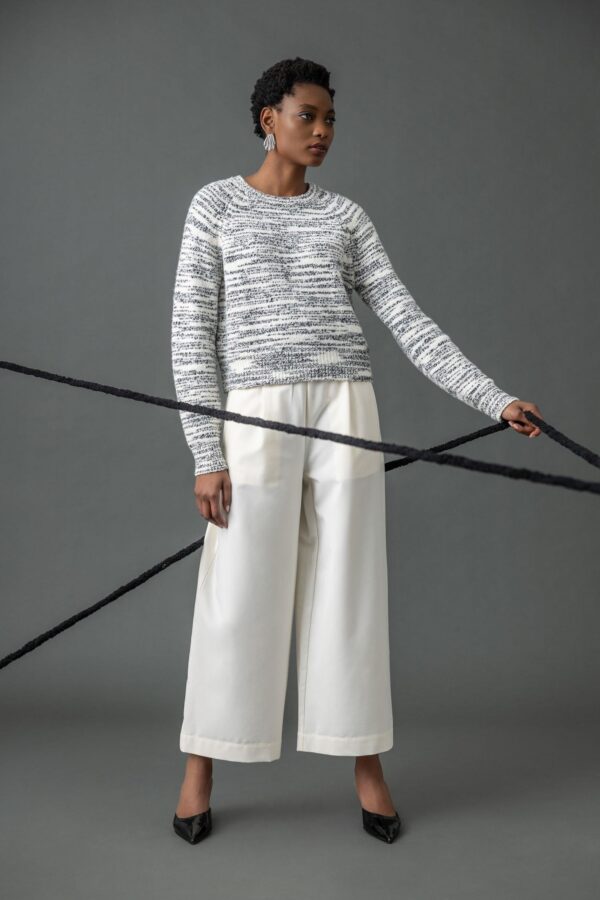 Ribbed Neck Raglan Sweater - Image 8