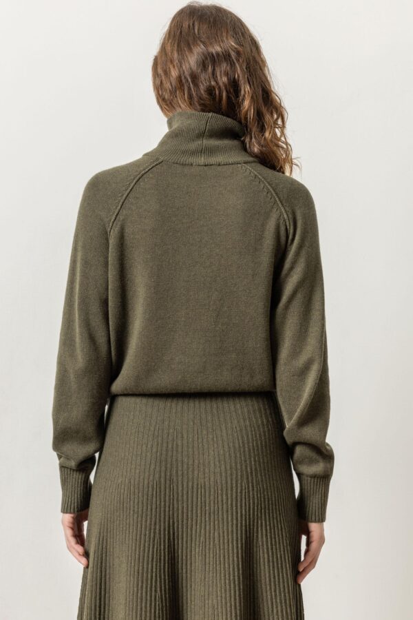 Raglan Turtleneck Sweater - Image 9