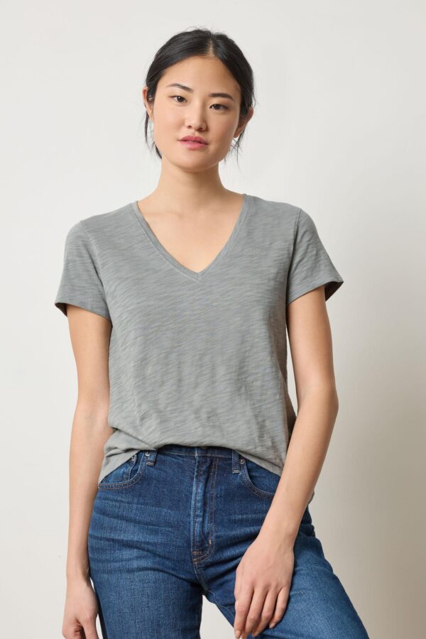 Short Sleeve Back Seam V-Neck - Image 15